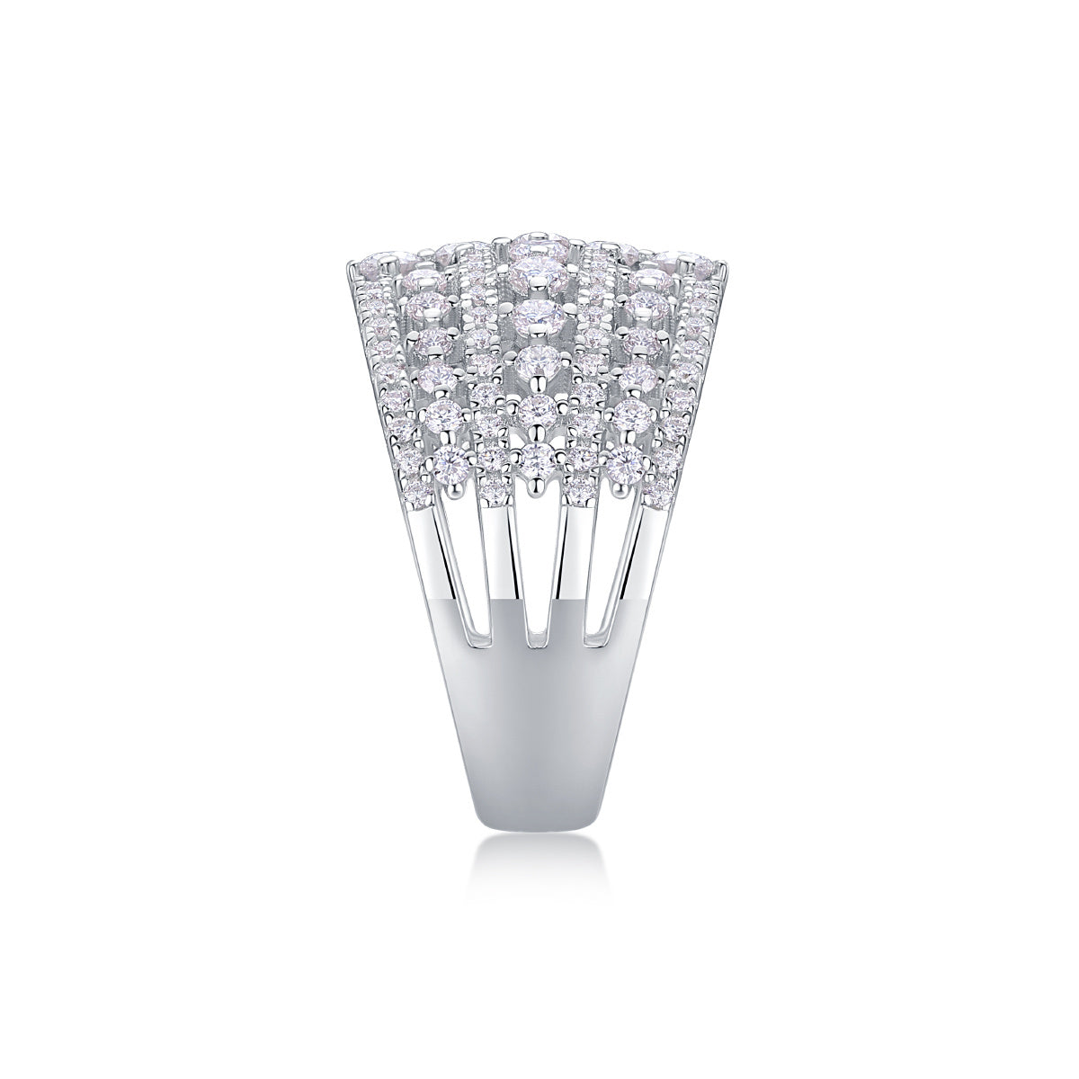 Many Diamonds Are Arranged Luxuriously Fashionable Moissanite Silver Rings