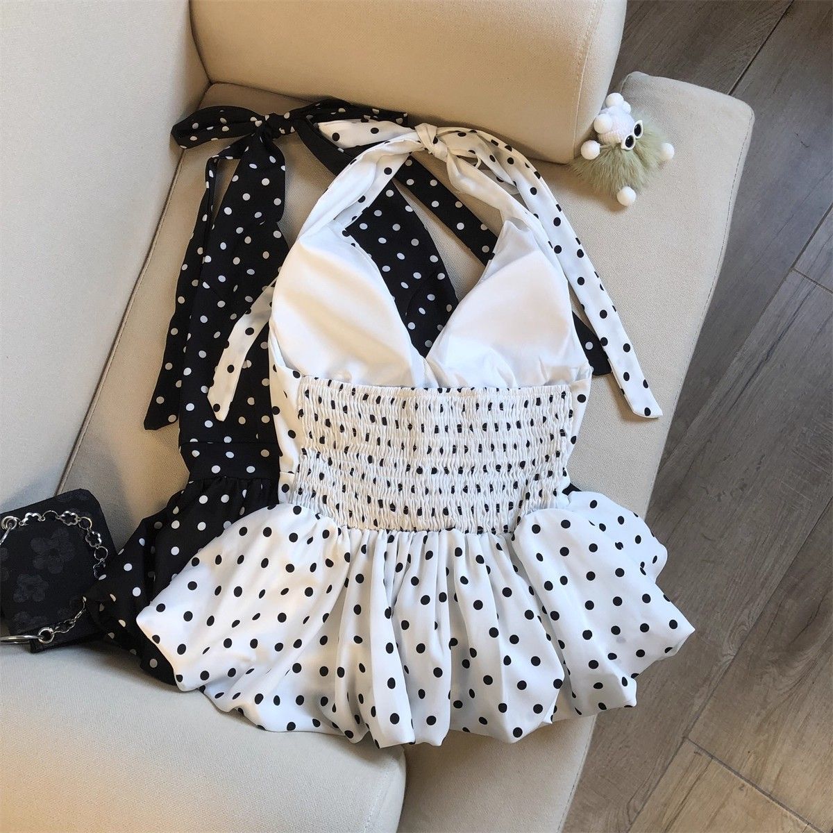 Neck-hanging V-neck Polka-dot Top For Women